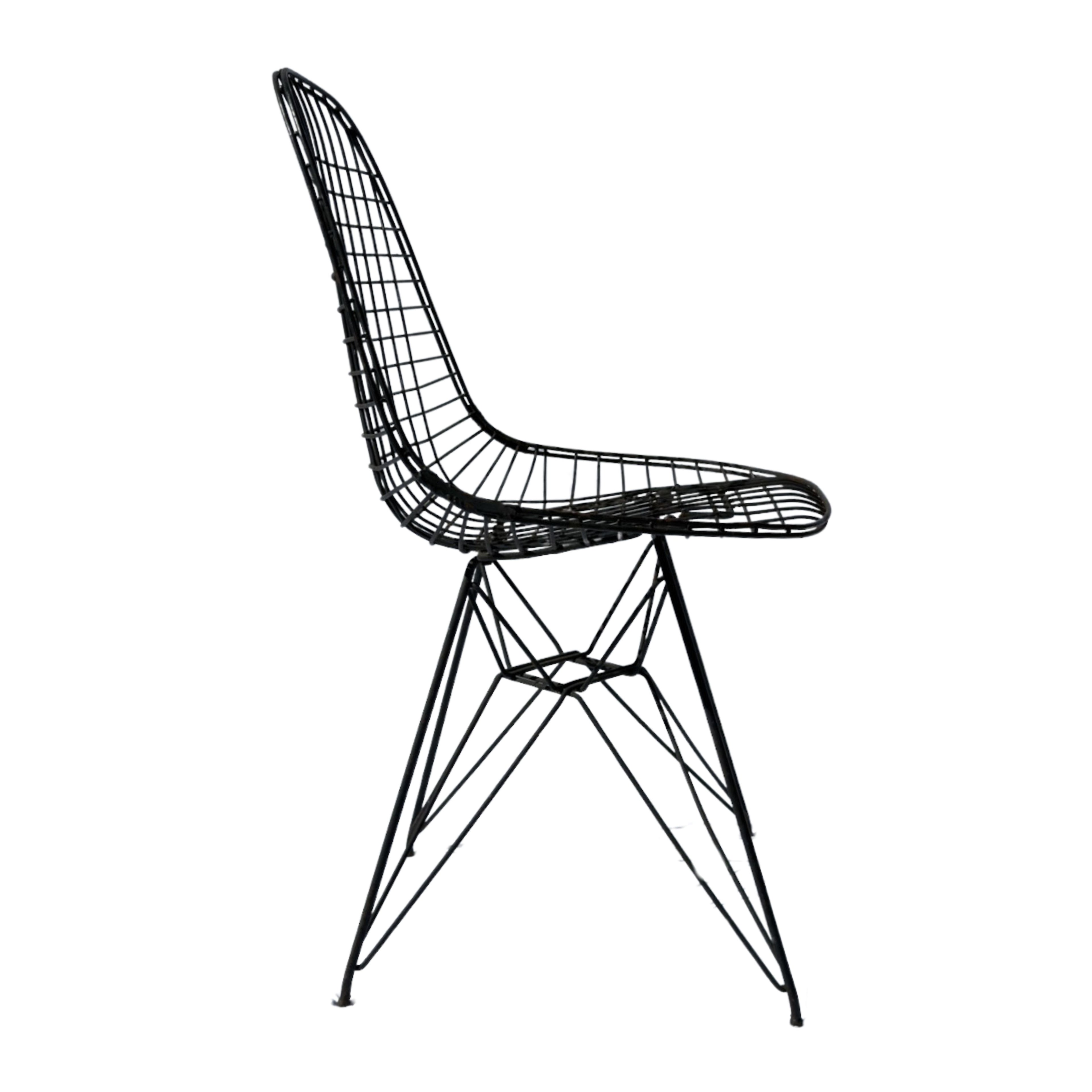Wire Eames Chair
